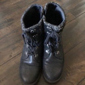 Bare Traps black ankle boots